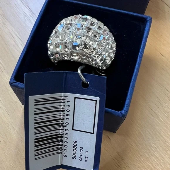 Swarovski Silver Crystal Statement Ring! New With Tags - Picture 2 of 5